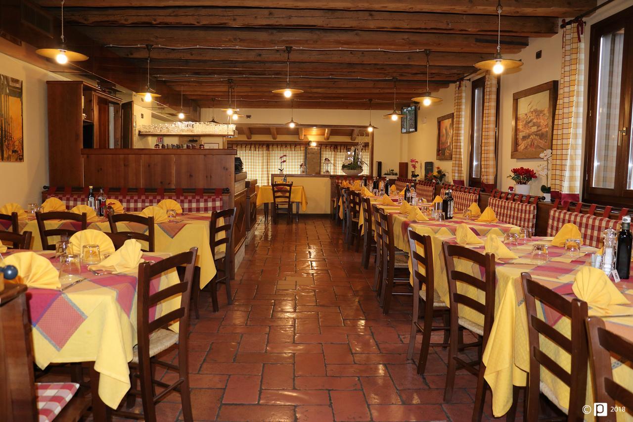 Hotel Ristorante "La Stazione" Cordovado Екстериор снимка