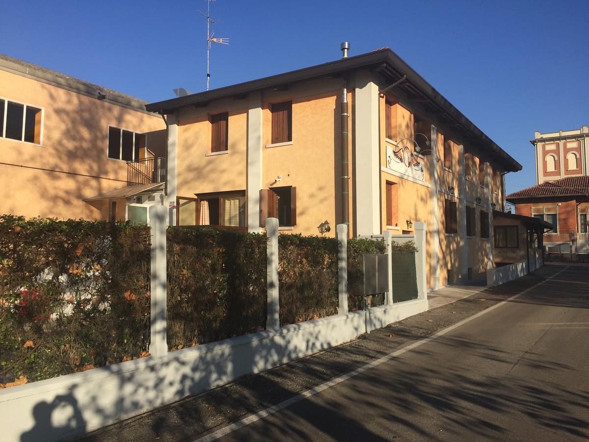 Hotel Ristorante "La Stazione" Cordovado Екстериор снимка